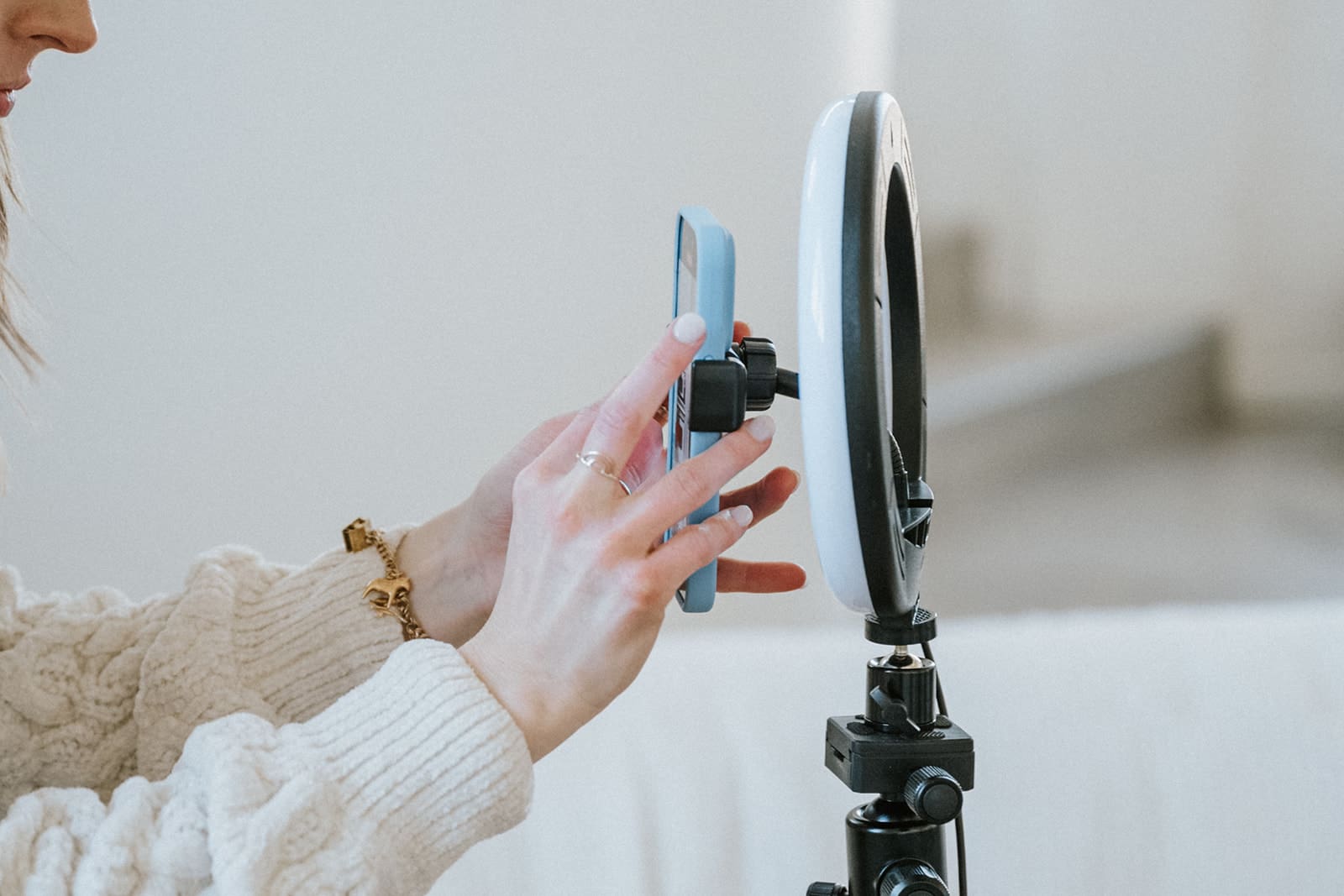 Creator and influencer marketing using a tripod to film content